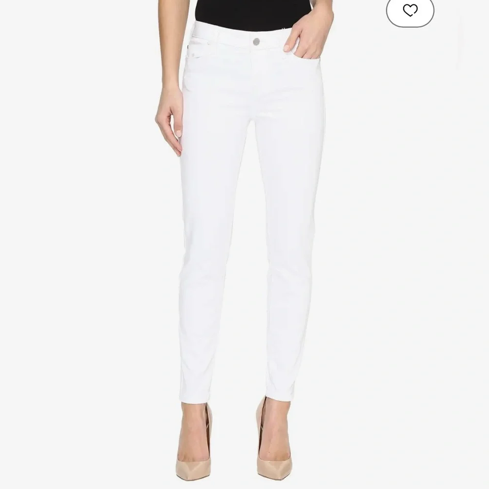 NWT Liverpool Abby Skinny ankle Women's White Jeans 28 length size 6 - Picture 1 of 3